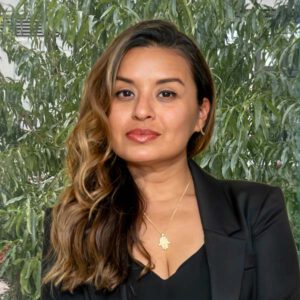 Vanessa 600x600